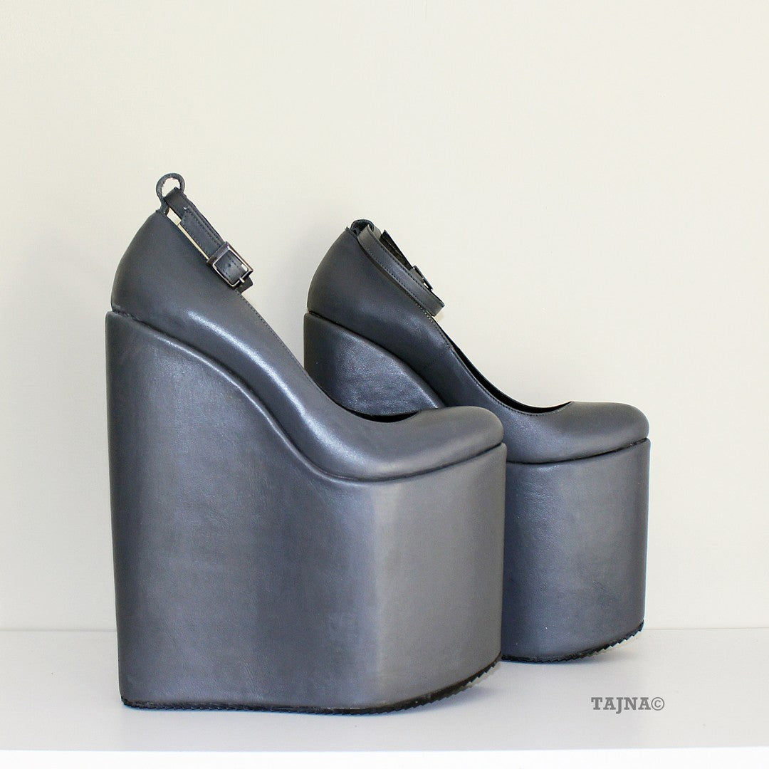Dark grey wedges clearance