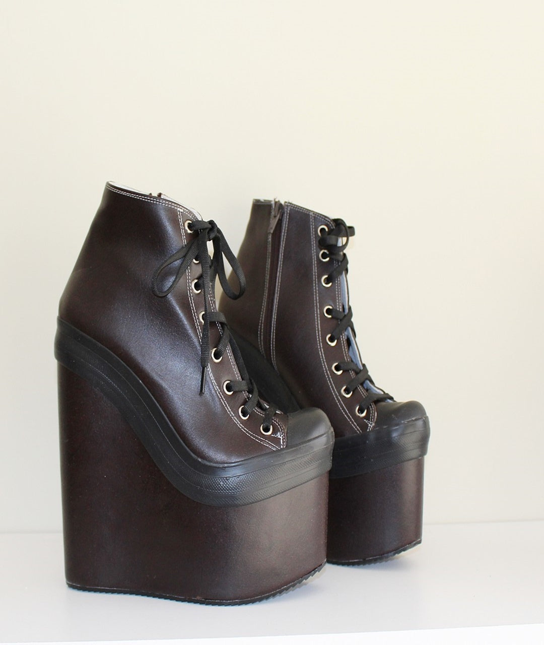 Brown Lace Up Platform Wedge Sport Shoes - Tajna Club