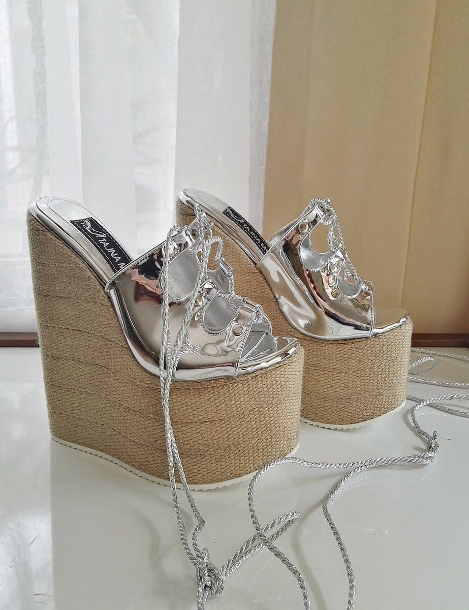 HIGH-HEELED 10 CM SANDAL IN WHITE LAMBSKIN WITH SILVER HARDWARE
