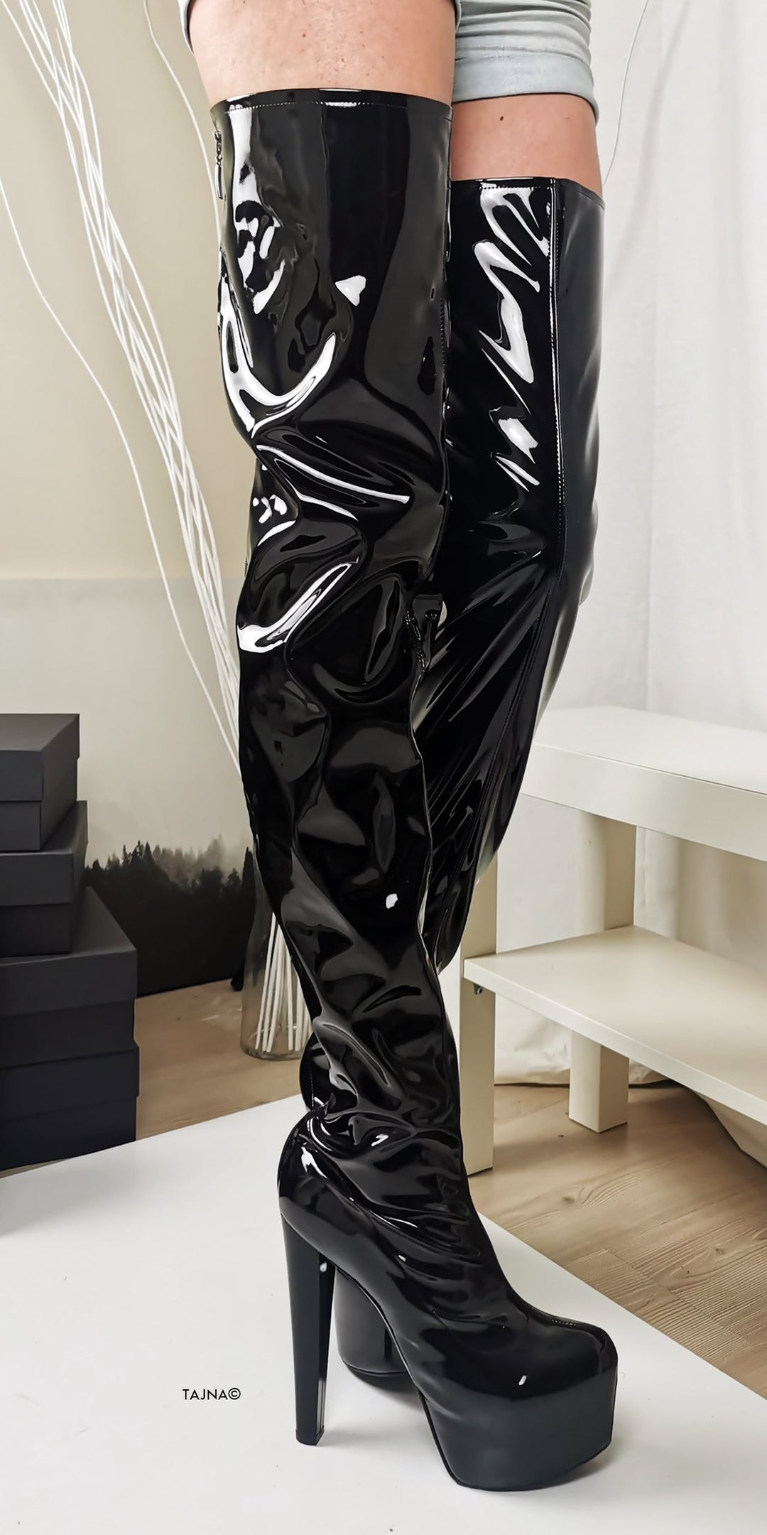 Black Gloss Thigh High Chunky Heel Boots - Tajna Club