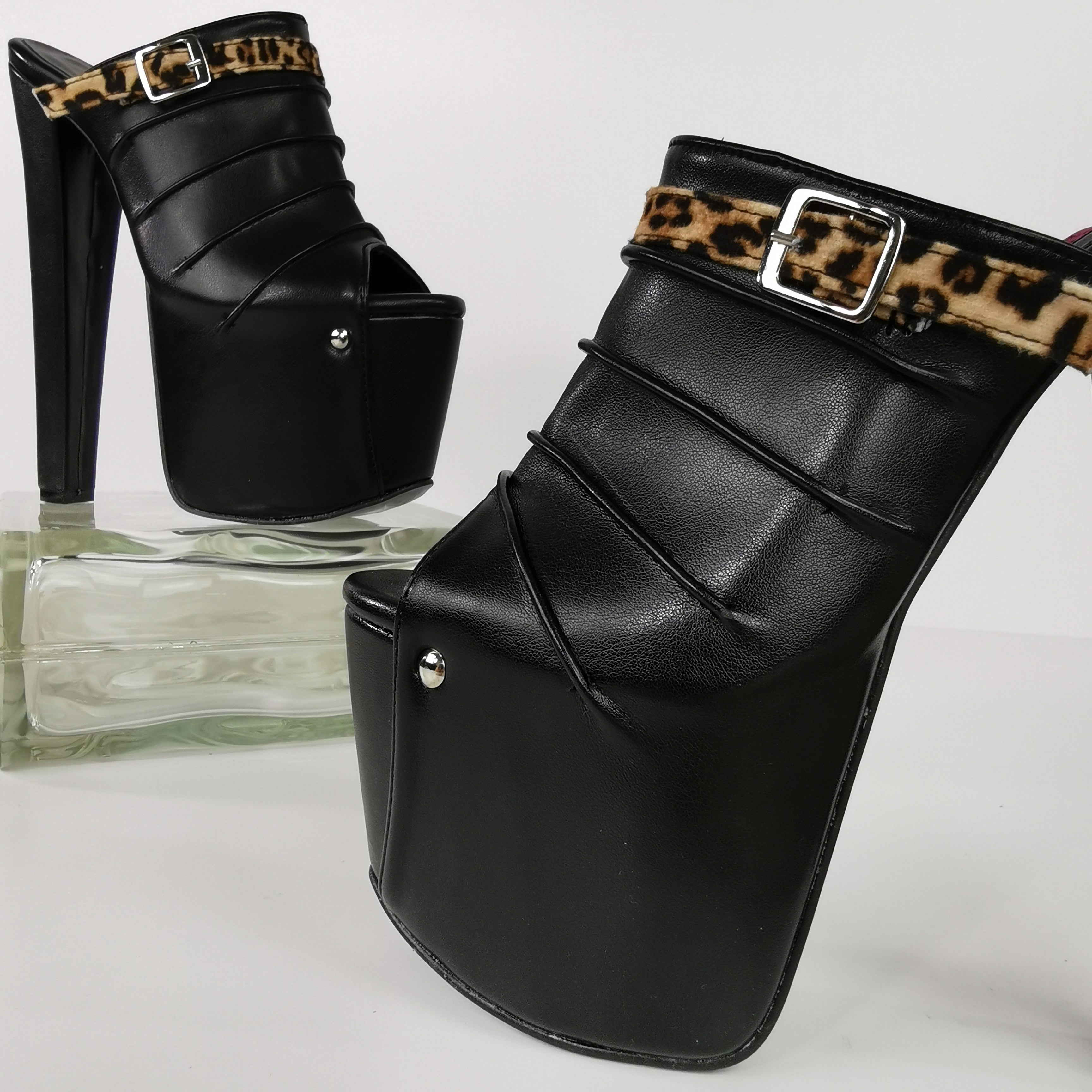 Black Leopard Detail Chunky Heel Mules - Tajna Club