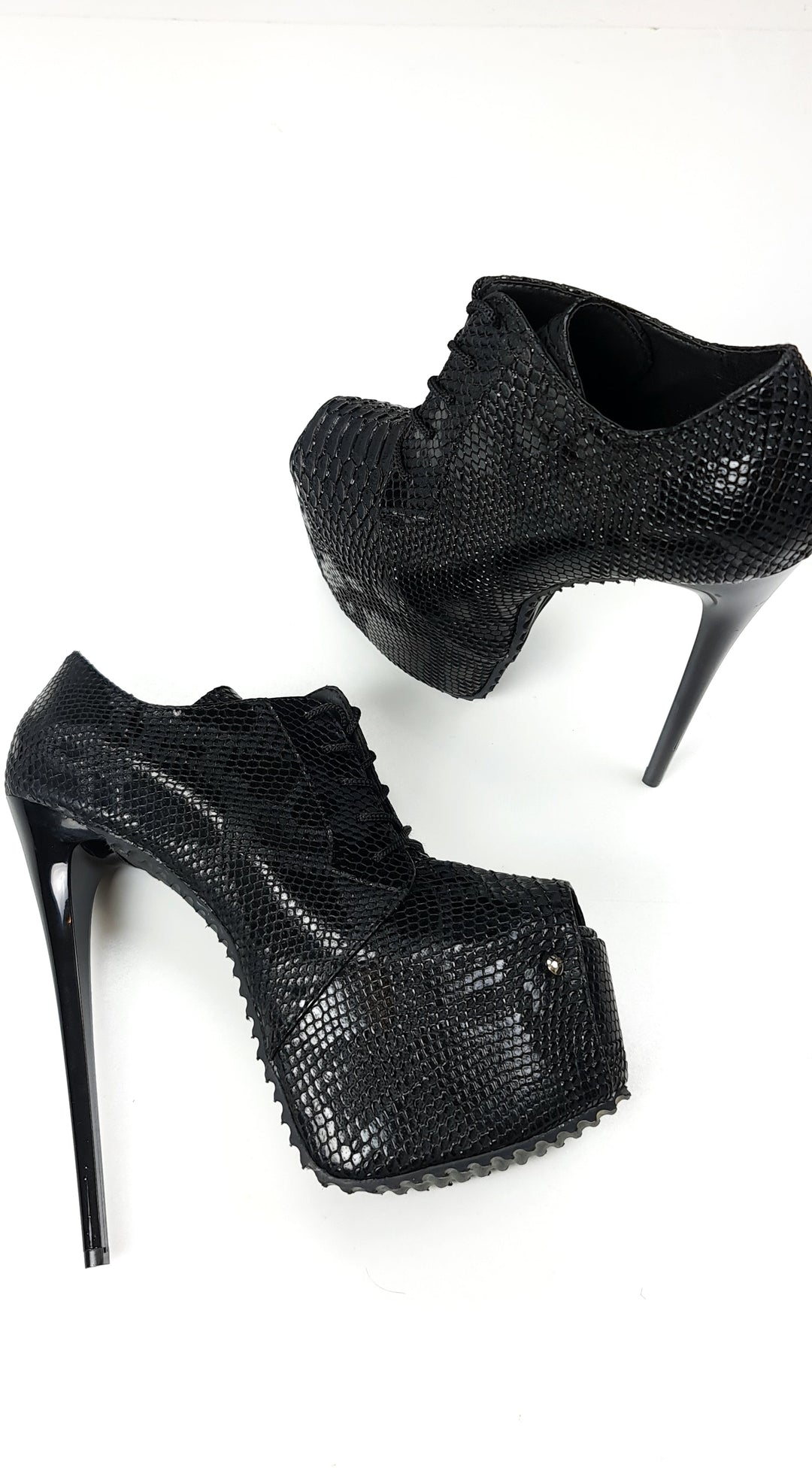 Serrated Sole Black Oxford Croco Ankle Heels Tajna Club Shoes
