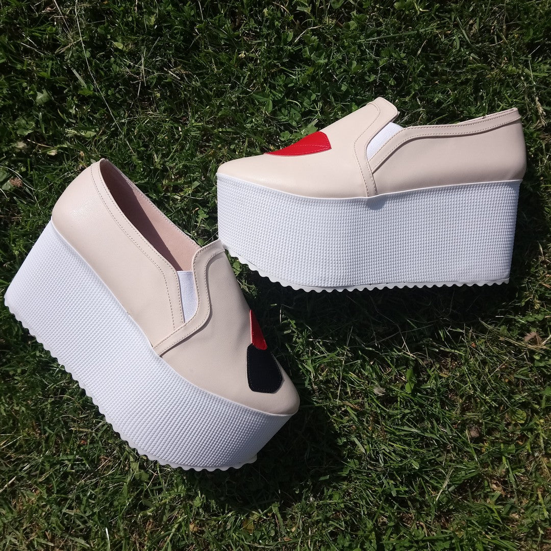 Wedge Platform Cream Sneakers Lip Rouge Detail - Tajna Club