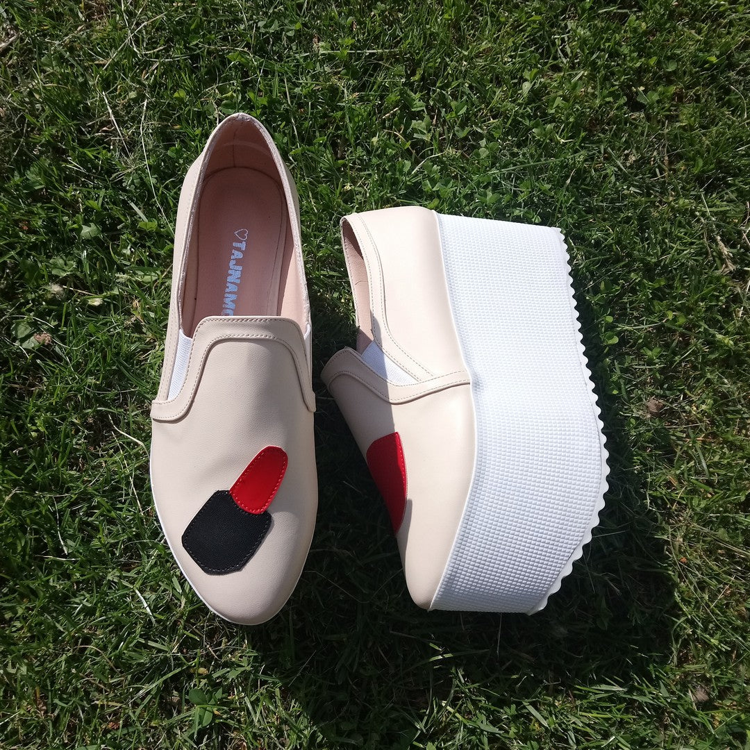Wedge Platform Cream Sneakers Lip Rouge Detail - Tajna Club
