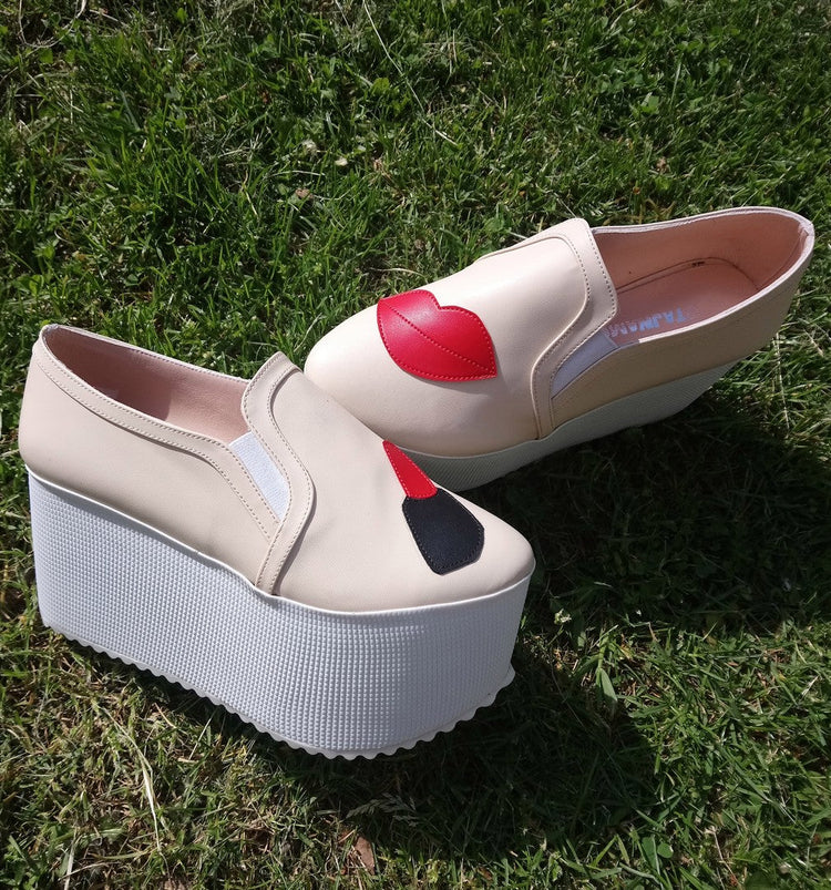 Wedge Platform Cream Sneakers Lip Rouge Detail - Tajna Club