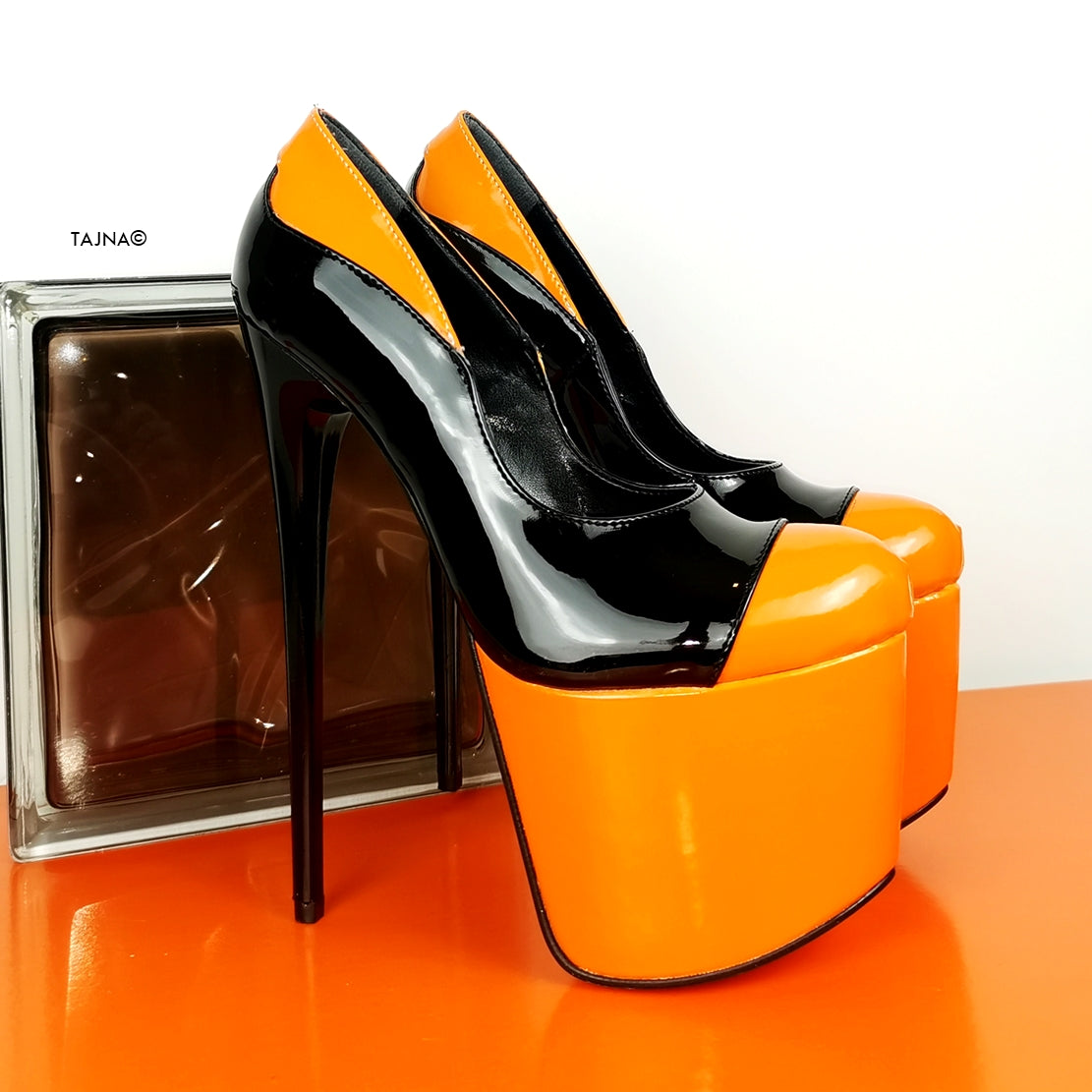 Tajna Club Glossy Black Patent High Heel Pumps