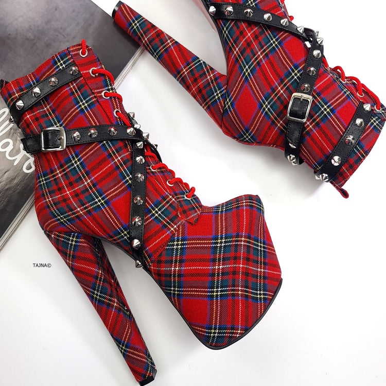 tajna-club-bondage-fetish-high-heel-boots-shoes