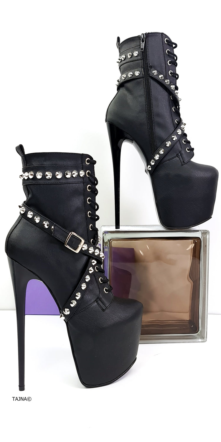 tajna-club-bondage-fetish-high-heel-boots-shoes