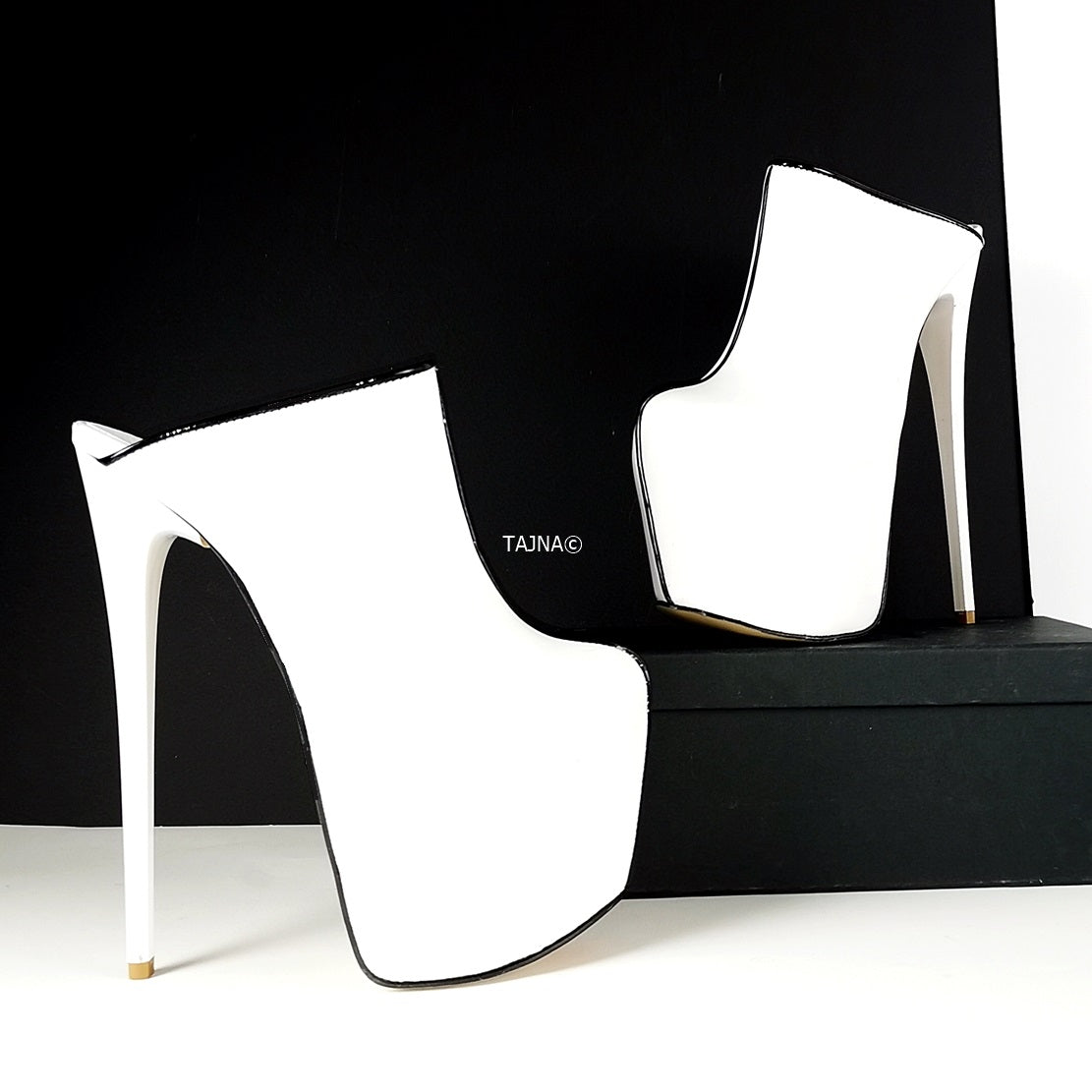 White Patent Sabo Platform Mules - Tajna Club