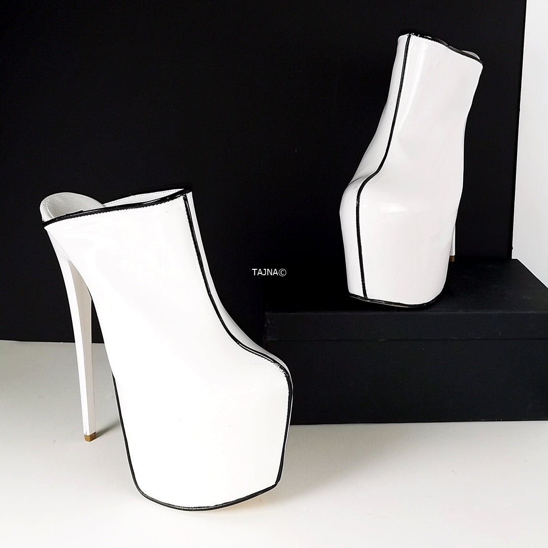 White Patent Sabo Platform Mules - Tajna Club