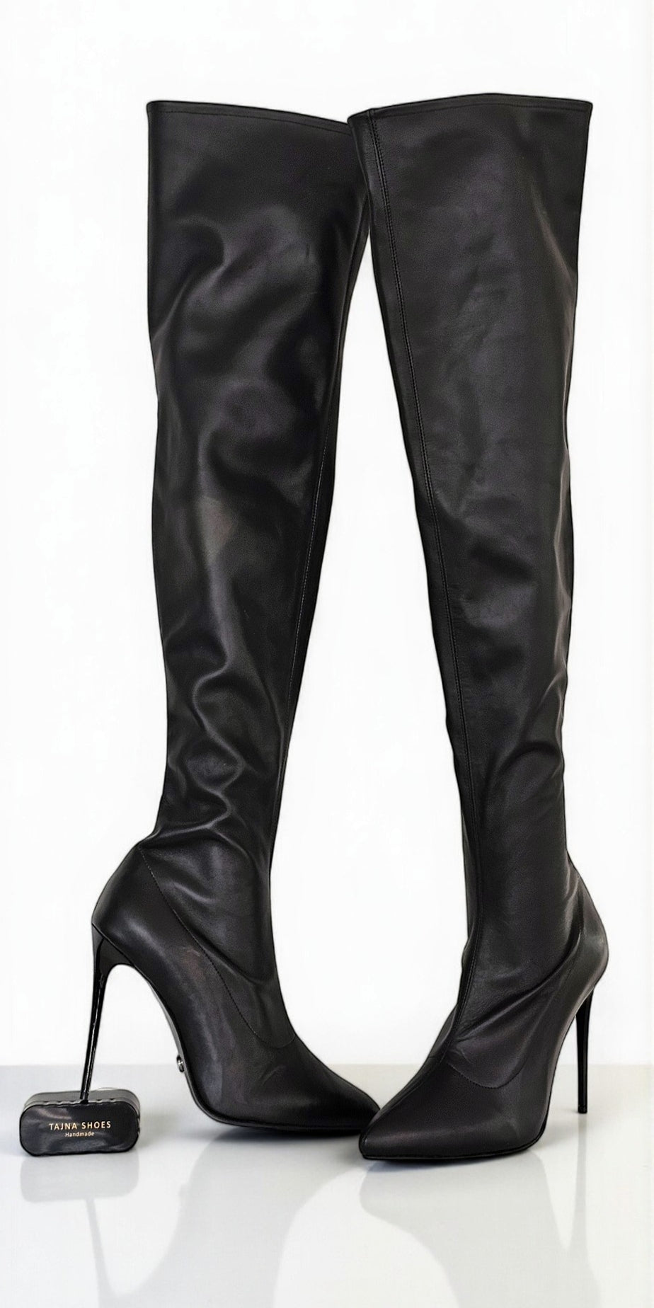 The Tajna Noir Thigh-High Boots - Breathtaking Seduction, Redefined