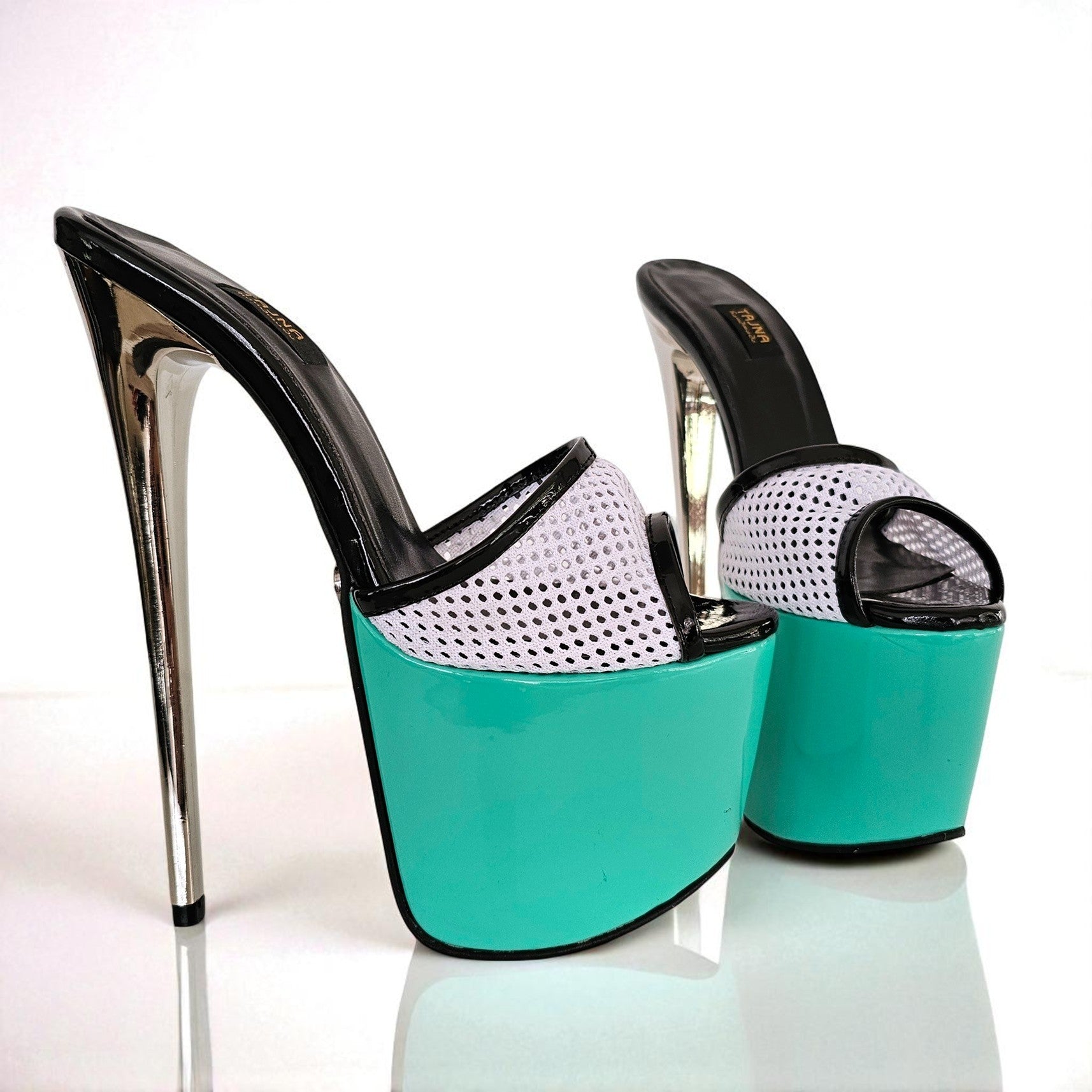 nile-green-fishnet-gloss-high-heel-sandals_tajna-club