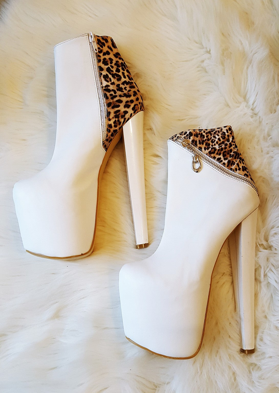 White Leopard Zipper Detail Ankle Platform Boots - Tajna Club