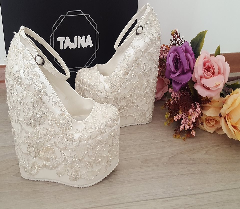White Lacy Bridal Shoes - Tajna Club