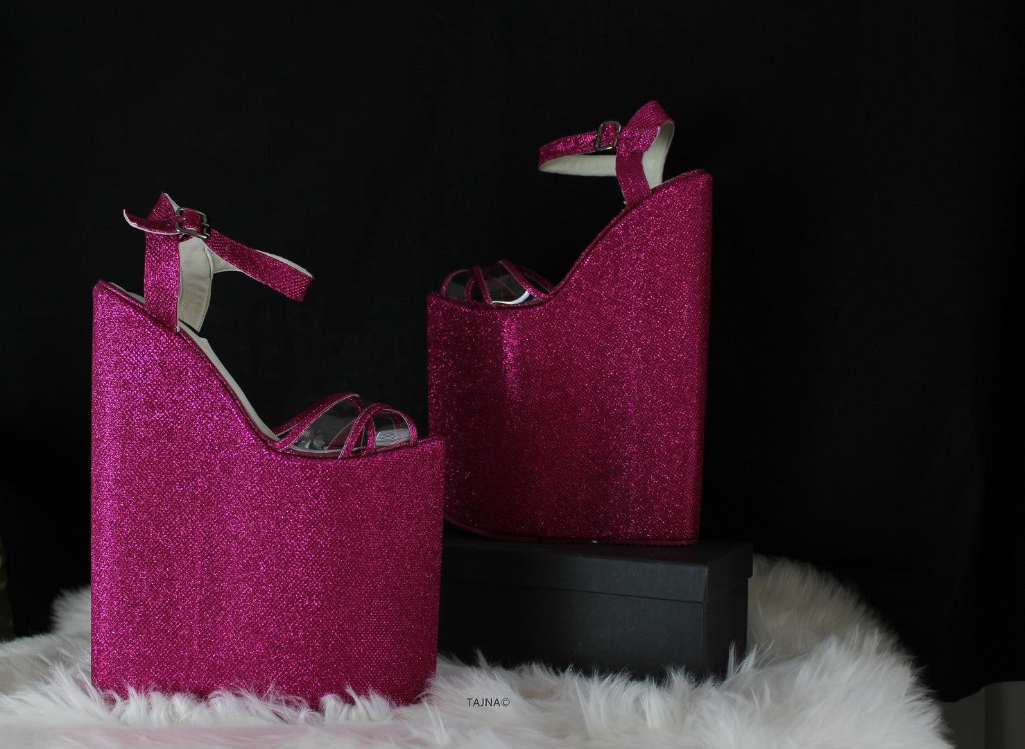 Dark Pink Shimmer Shiny 25 cm Wedges