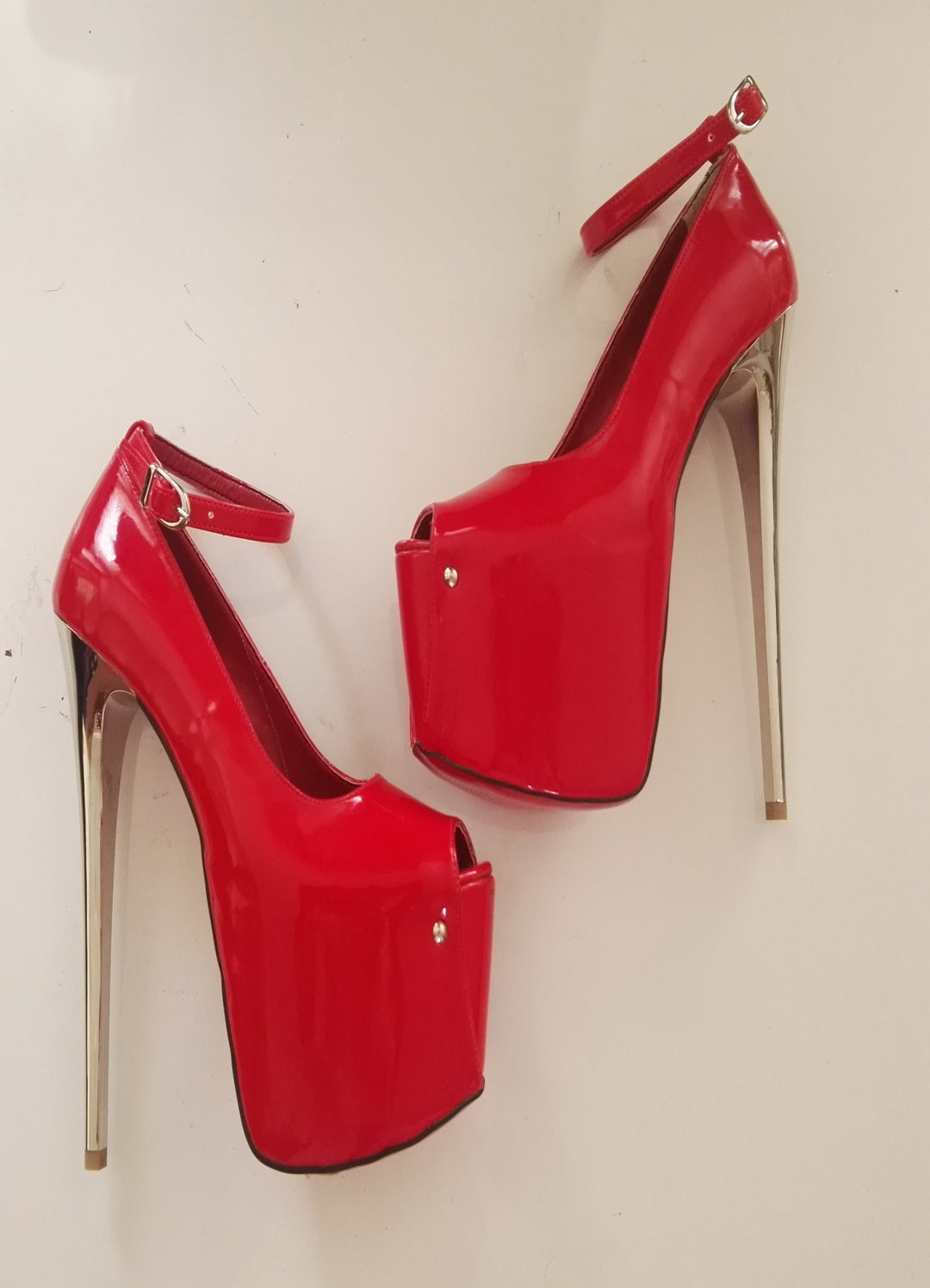 Red Silver 18-19 cm High Heel Platform Shoes - Tajna Club