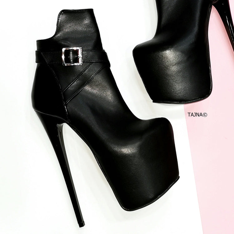 Black Matte Elegant Heeled Boots - Tajna Club