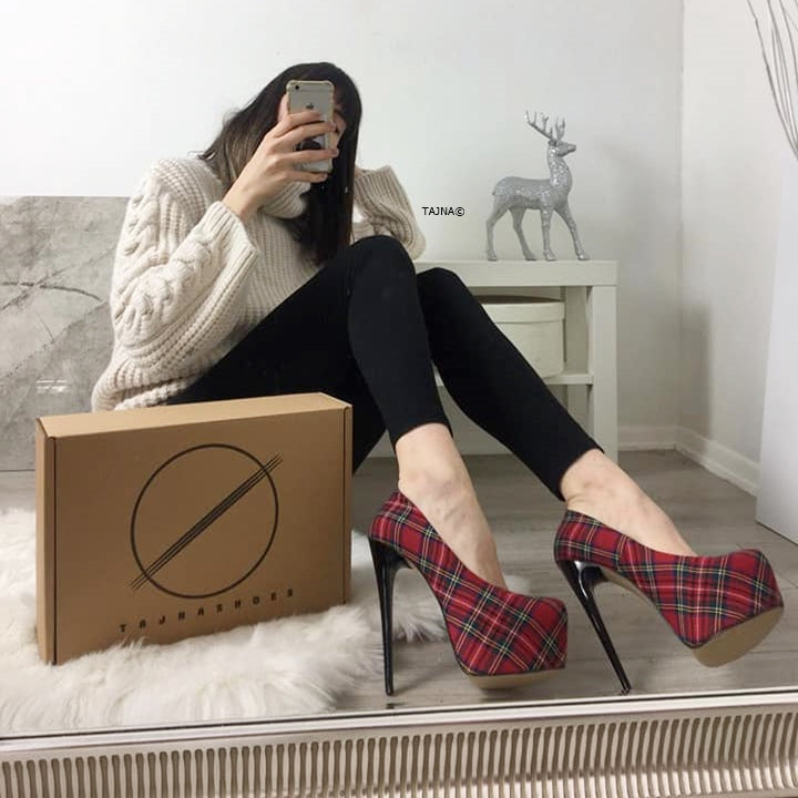 Checkered high heels clearance