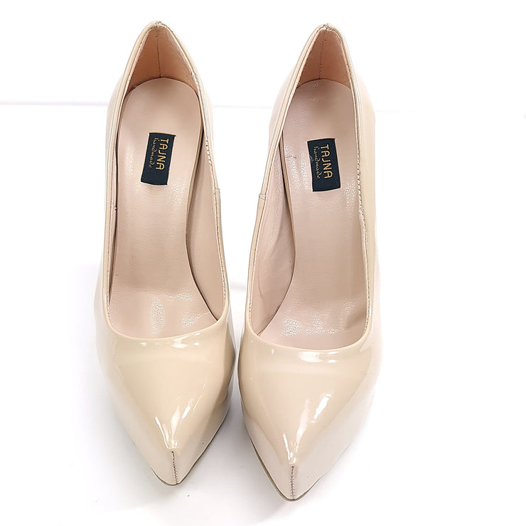 Louis Vuitton Cream Patent Leather Call Back Pointed Toe Pumps