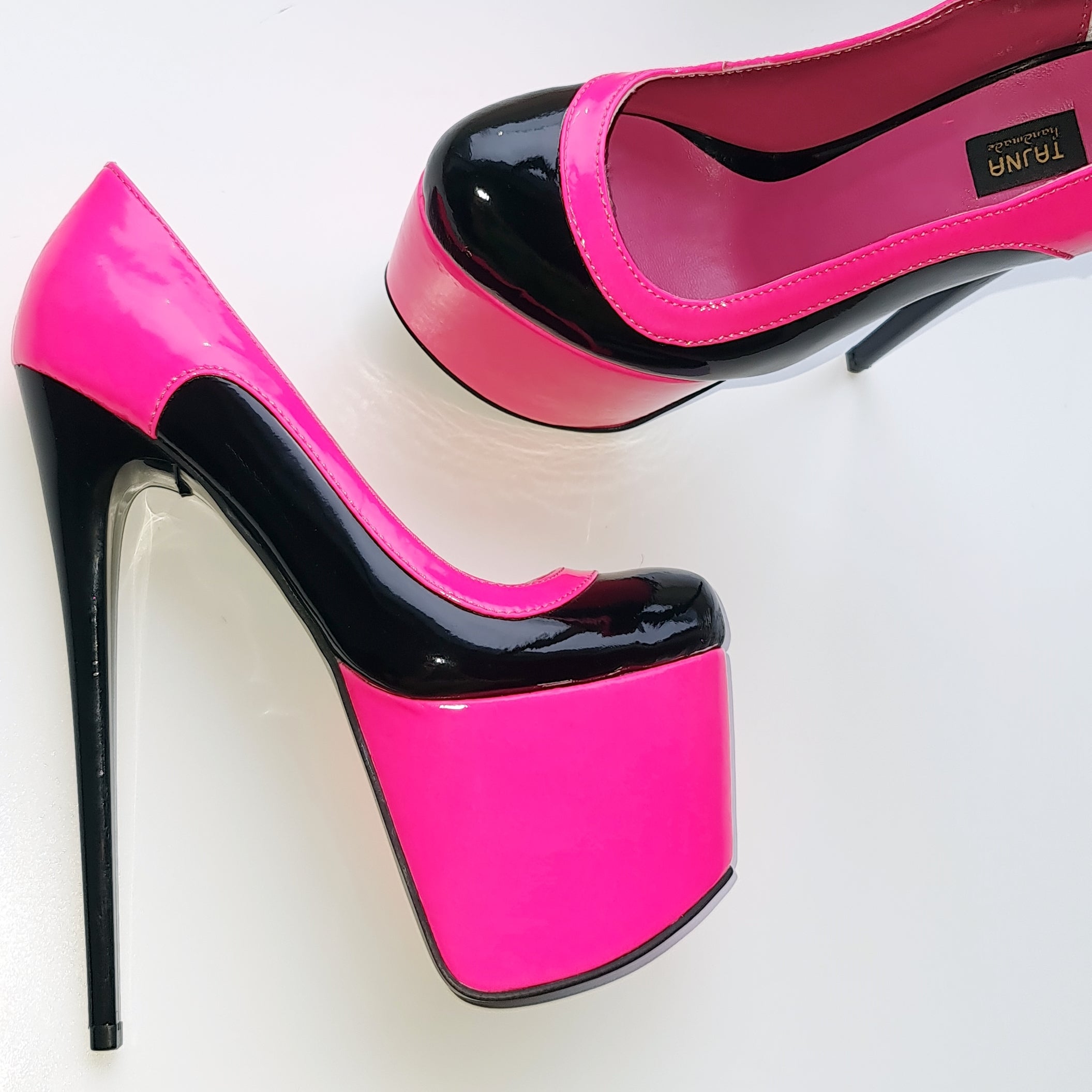 Melissa - Neon Pink Block Heel Sandals – Tori Soudan